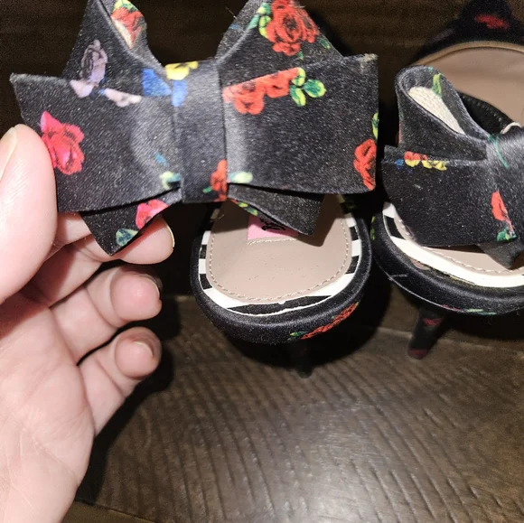 Betsy Johnson Ginjer heels - Picture 9 of 16